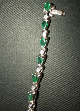 Vintage 14k White Gold Emeralds & Diamonds Tennis Bracelet,  8.  7 Gr.  7” L 12