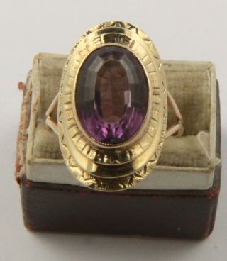 Vintage Or Antique 9 Ct Gold Amethyst Ring Weight 6.  3 Grams