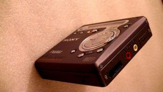 VINTAGE SONY MINIDISC WALKMAN MODEL MZ - G750 with AM/FM radio 3