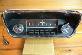 Vintage 1968 Ford Mustang Radio Am Factory W Bezel 8tpz