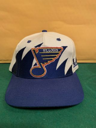 St.  Louis Blues - Vintage Logo Athletic Sharktooth Snapback Hat - 90s