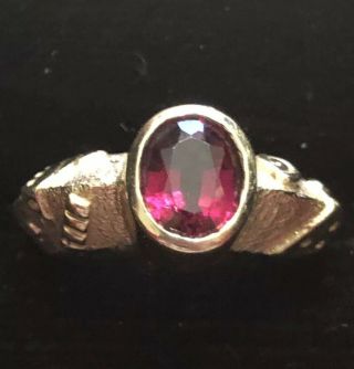 Vintage 14K Yellow Gold Etruscan Ring Red Ruby Fine Jewelry Heavy Band Size 5.  5 7