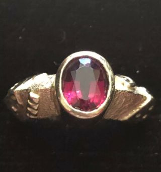 Vintage 14K Yellow Gold Etruscan Ring Red Ruby Fine Jewelry Heavy Band Size 5.  5 8