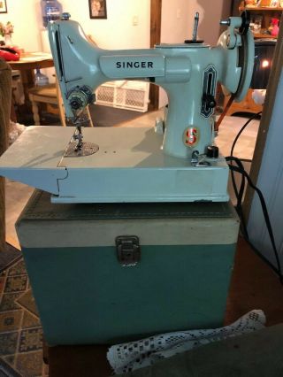Vintage Featherlight White Singer Sewing Machine With Case And Good