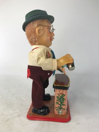 Vintage 1962 Charley Weaver Battery Powered Bartender Toy Figurine by Rosko 5