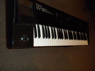 VINTAGE ROLAND W - 30 workstation keyboard & hundreds of floppy discs 3