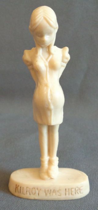 Vintage Wwii Era Plastic Figure Pregnant Girl Kilroy Was Here 3.  25 "