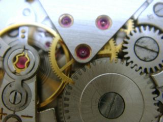 Vintage SWISS made ROAMER 17 Jewels Men ' s Watch (DAY) - 1 12