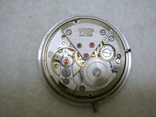 Vintage SWISS made ROAMER 17 Jewels Men ' s Watch (DAY) - 1 7