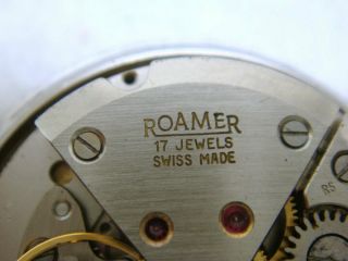 Vintage SWISS made ROAMER 17 Jewels Men ' s Watch (DAY) - 1 8