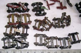 36 Vintage O Scale Metal Sprung /Unsprung Wheel Trucks for Trains Cars,  Parts 2