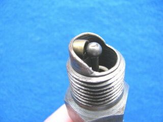 Vintage,  Extremely Rare,  Antique 1/2” Pipe Kahn Global Odd Electrode Spark Plug