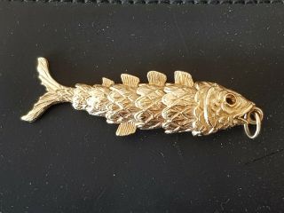 LARGE VINTAGE 9ct GOLD ARTICULATED FISH PENDANT 4