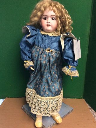 Antique German Handwerck Doll 28 Inch.  14 Dep