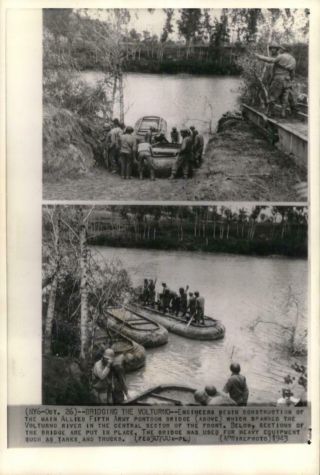 Wwii - - Engineers Begin Construction Of Volturno Pontoon Bridge - - Press Photo A029