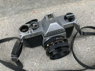 Vintage Asahi Pentax K1000 camera w/ SMC Pentax - A 1:2 50mm Lens 2