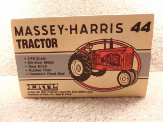 Vintage ERTL 1/16 Scale Diecast Massey - Harris 44 Narrow Front Tractor Red 2