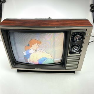 Vintage Panasonic 13 " Solid State Rotary Tuner Wood Grain Color Tv 1983
