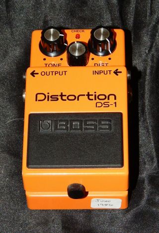 Boss Ds - 1 Distortion Pedal Mij 1986 Vintage Ta7136ap Chip Black Label