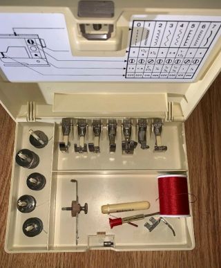 Vintage BERNINA MATIC 910 ELECTRONIC SEWING MACHINE,  pedal/case/power/accessories 3