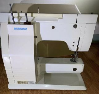 Vintage BERNINA MATIC 910 ELECTRONIC SEWING MACHINE,  pedal/case/power/accessories 7