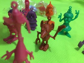 16 Vtg Monster Space Aliens Gumball Prize Charms Tinkets Made In Australia