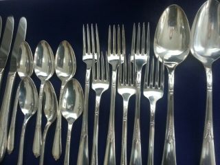 Set Of Is Rogers Bros Inspiration 1933 Reinforced Silverplate Silverware