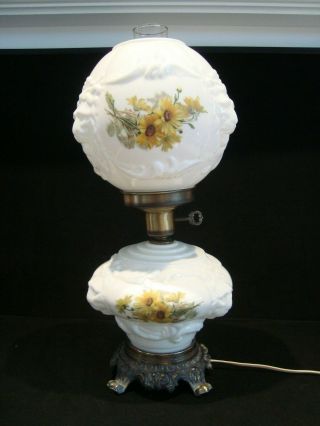 Vtg Gwtw Gone With The Wind Yellow Daisy Floral Milk - Glass Parlor 3 - Way Lamp
