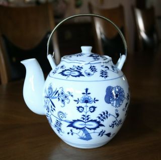 Rare Find Vintage Blue Danube Japan 4 - Cup Tea Pot With Top Handle & Lid
