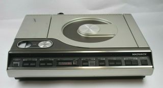 Vintage Magnavox Magnavision Videodisc Player Model 8000 And Discs