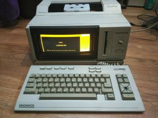 Vintage Magnavox Video Writer 350 Model Ph7725 With Keyboard