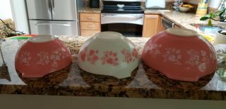 vintage pink pyrex gooseberry mixing bowls 2