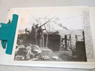 Wwii Associated Press Wire Navy Photo Gun Crew On Lci Off Mindoro Dsp132