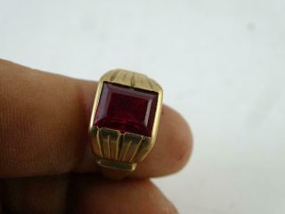 Vintage 10K Solid Yellow Gold Men ' s Cocktail Ring Red Glass 6.  0 grams Size 8.  75 2