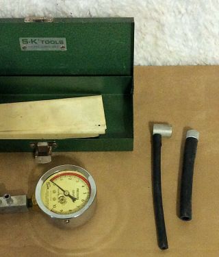 Vintage Sun Electric Fuel Pump Tester Pressure Gauge Model FPT - 4 Case Fittings 6