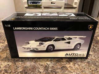 Autoart Millennium 1:18 Lamborghini Countach 5000s 1982 (white) Bnib Rare Htf