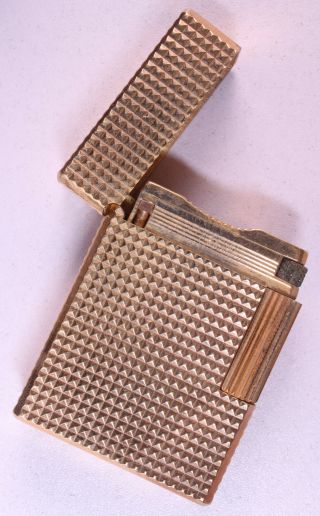 Vintage S.  T.  Dupont De Paris Gold Plated Lighter M45