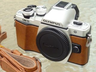 Rare Olympus Om - D E - M10 Mark Ii Limited Edition Brown Leather Body