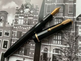 Vintage restored 1950s Danish PARKER Olsen STUDENT Slimfold Black Fountain Pen 4