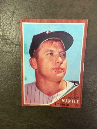 1962 Topps Mickey Mantle Baseball Card 200 Vintage Yankees