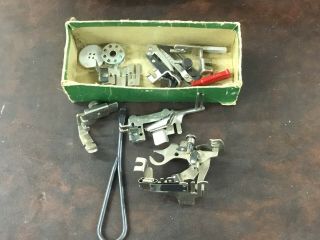 1951 Vintage SINGER Featherweight Sewing Machine w/ Pedal,  Case 6