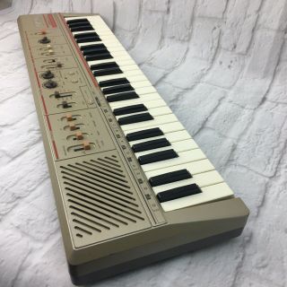 CASIO MT - 40 CASIOTONE 80s VINTAGE PORTABLE SYNTHESIZER - - Music 4