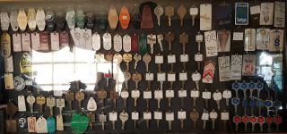 150 Vintage Hotel Keys / Fobs Greenbriar,  Vegas,  Augusta National Butler Cabin,