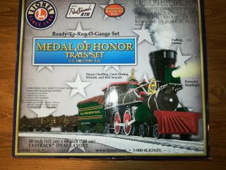 LIONEL Vintage Medal of Honor Train Set,  O - Gauge.  Great shape Complete 10