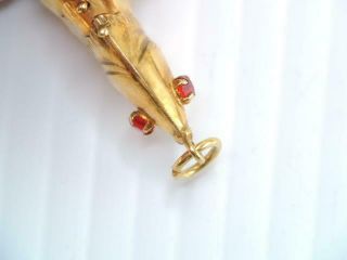 VINTAGE SOLID 14K GOLD FLEXIBLE FISH PENDANT w RED STONE EYES 5
