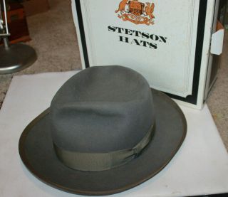 Felt Fedora Hat Vintage Royal Stetson Hat Size 7 1/4 Model B323394 Box