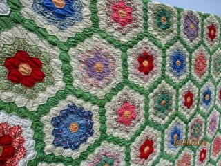VTG hand pieced quilt Flower Garden 80 