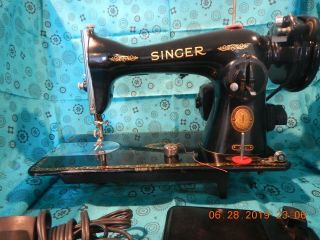 Vintage Singer Sewing Machine 15j91 With Carry Case