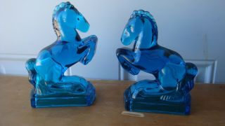 L E Smith Blue Glass Horse Bookends Rearing Stallion Mid Century Vintage