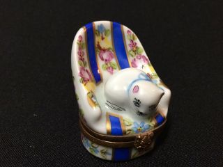 Vintage Limoges Pretty Hinged Napping Kitty Cat In A Chair Trinket Box Fs